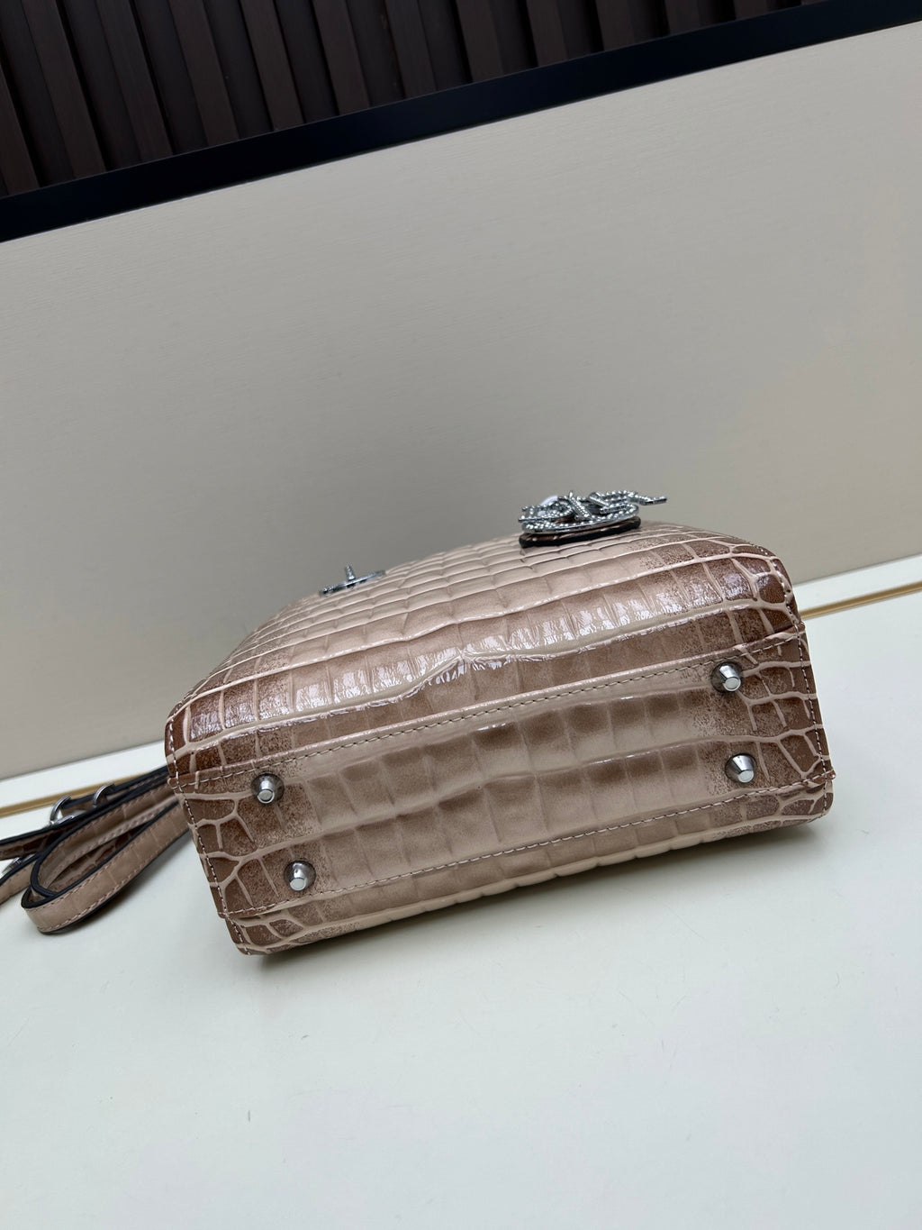 Crocodile-Pattern Leather Bag