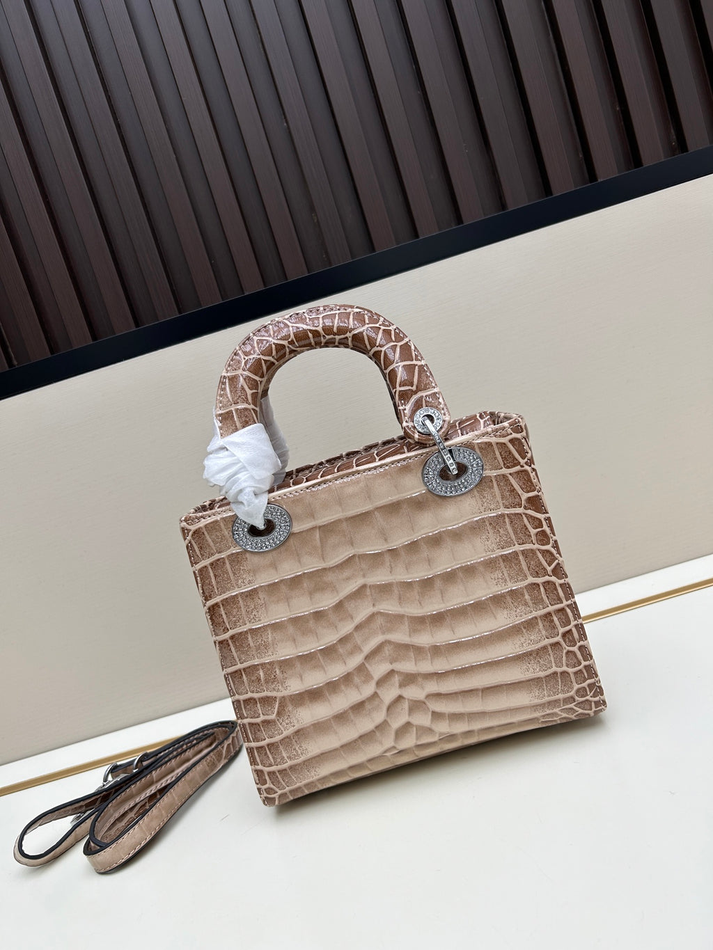 Crocodile-Pattern Leather Bag