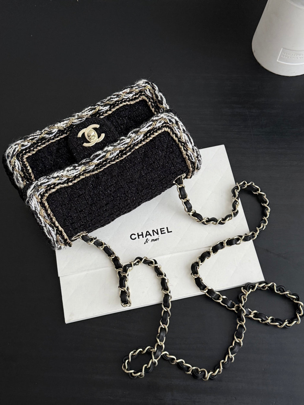 25 Tweed Flap Shoulder Bag