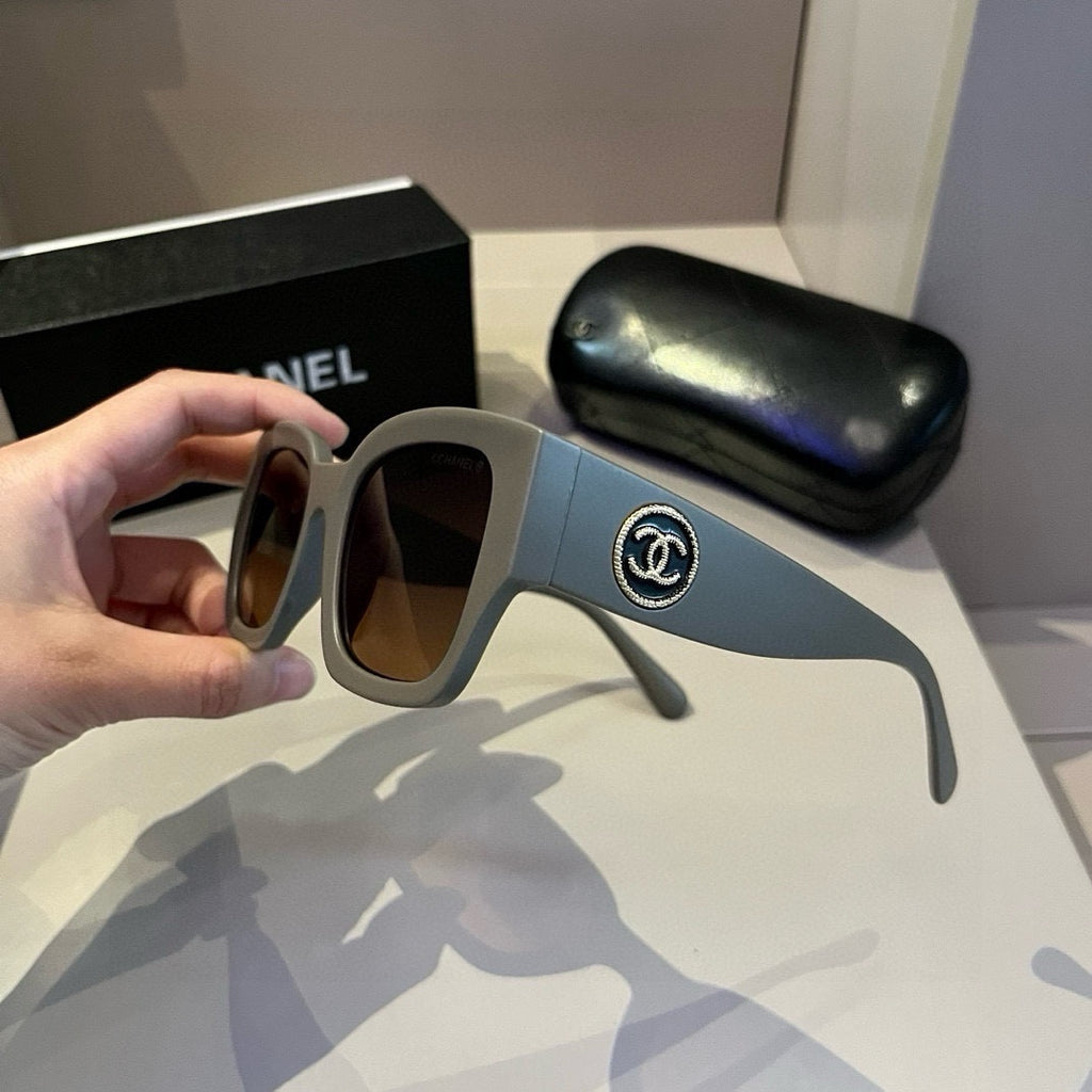 Matte Gray & Black Square Sunglasses