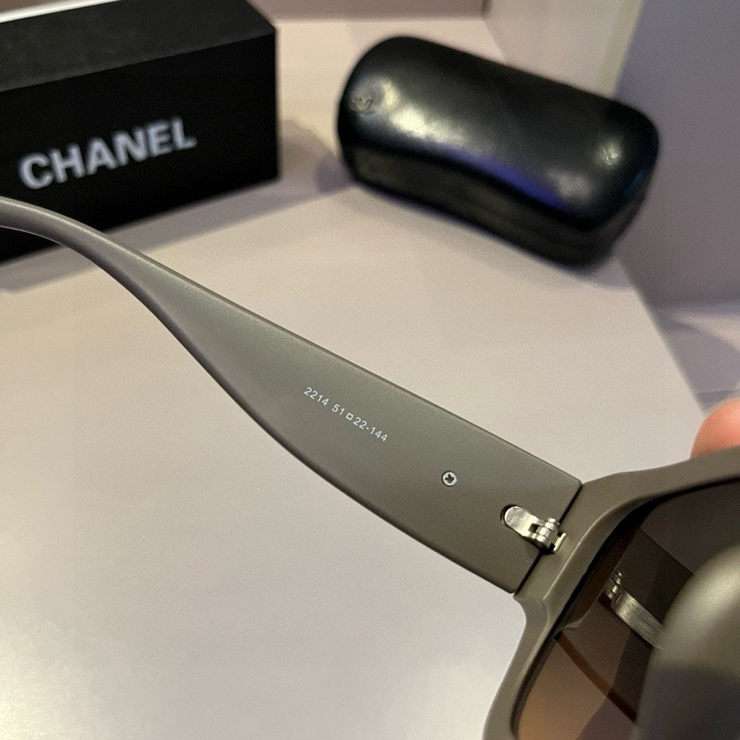 Matte Gray & Black Square Sunglasses