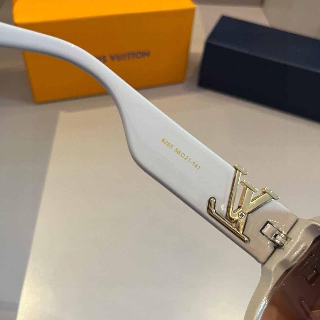 Gradient Lens Aviator Sunglasses