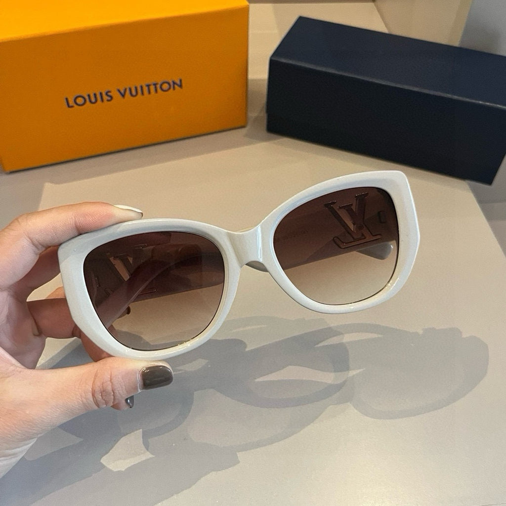 Gradient Lens Aviator Sunglasses