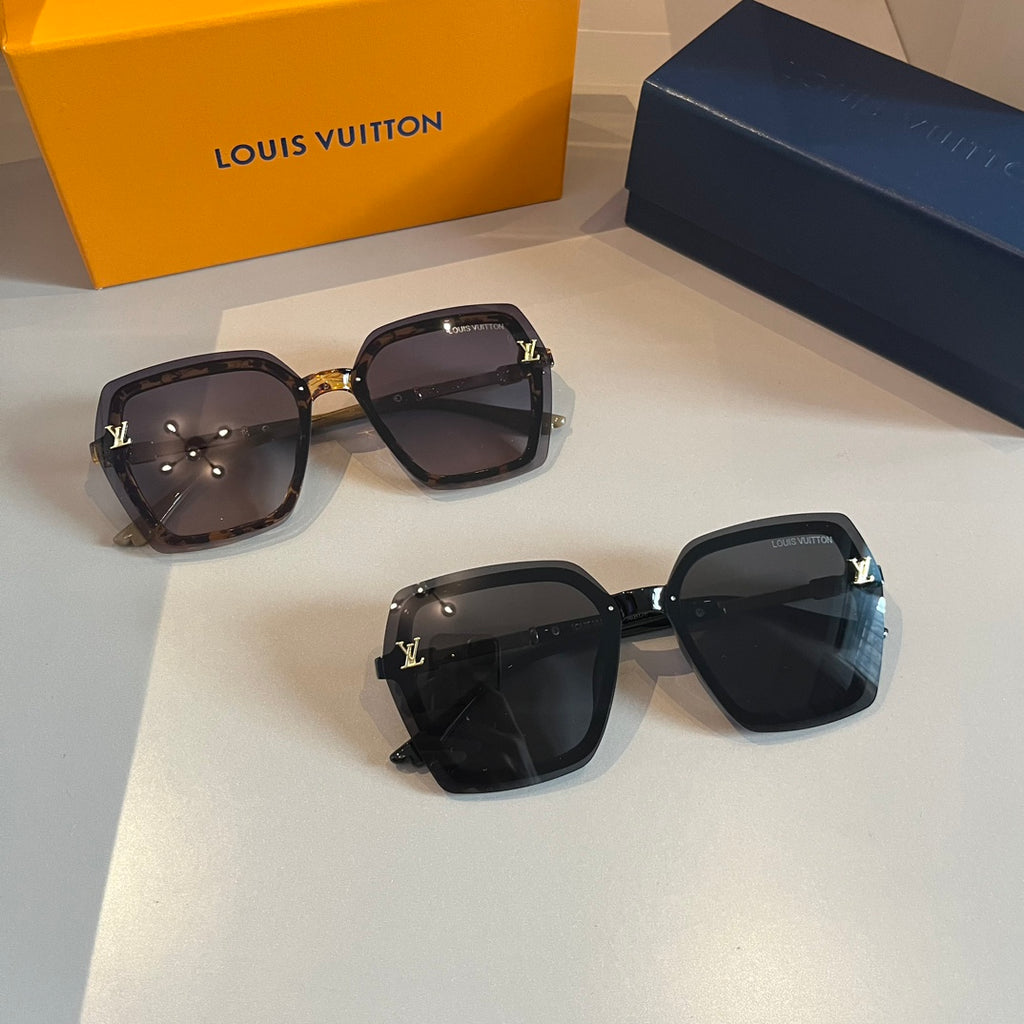 Elegant Gold Detail Square Sunglasses