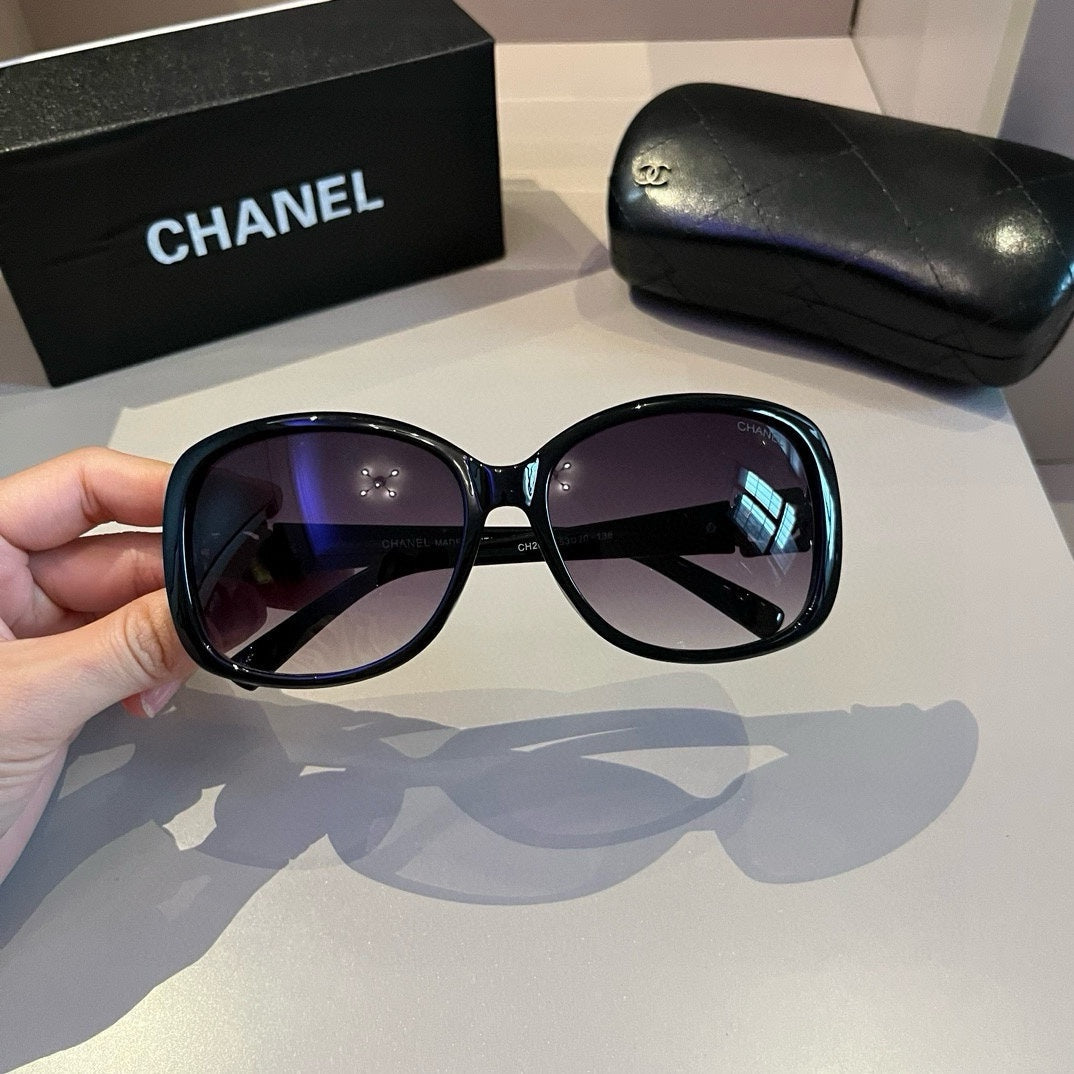 Black Frame Sunglasses