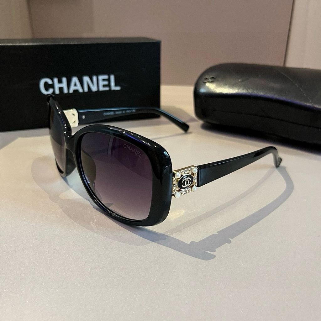Black Frame Sunglasses