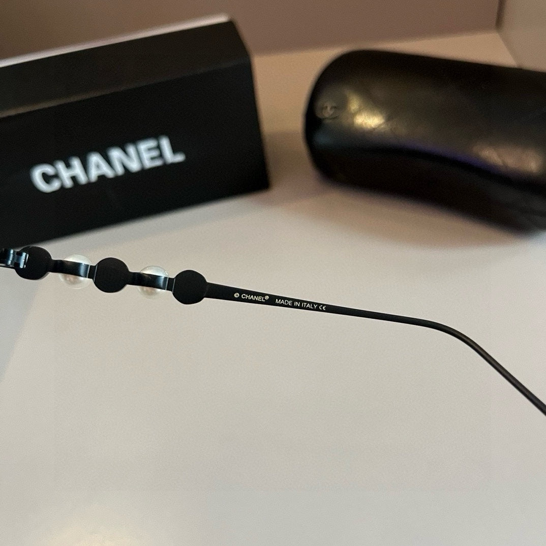 Gold Frame Square Sunglasses