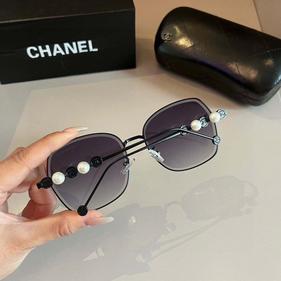 Gold Frame Square Sunglasses