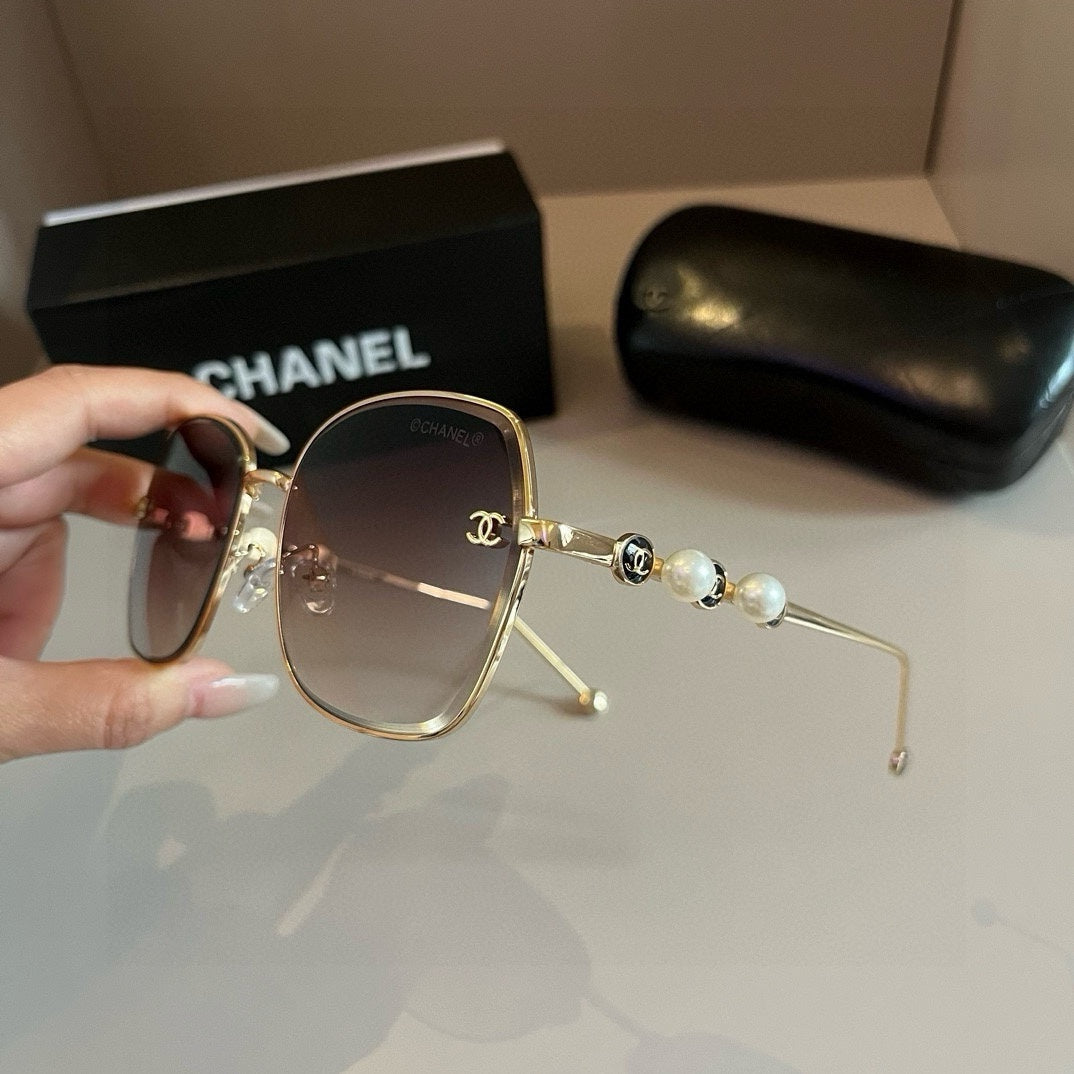 Gold Frame Square Sunglasses