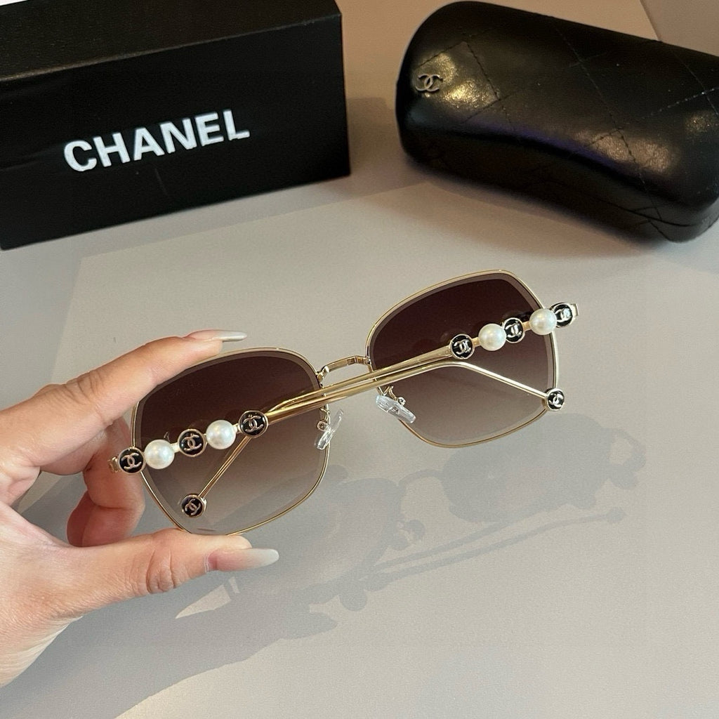 Gold Frame Square Sunglasses