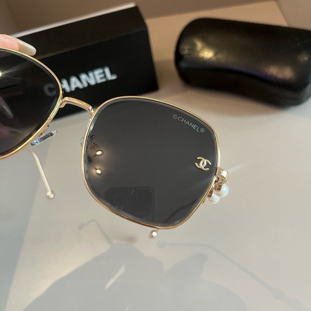 Gold Frame Square Sunglasses