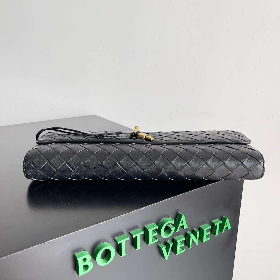 Andiamo Woven Leather Clutch Bag