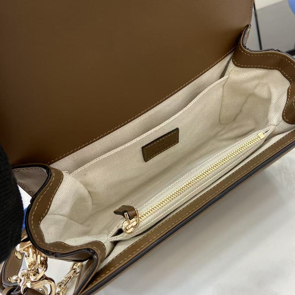 GG Marmont Small Shoulder Bag