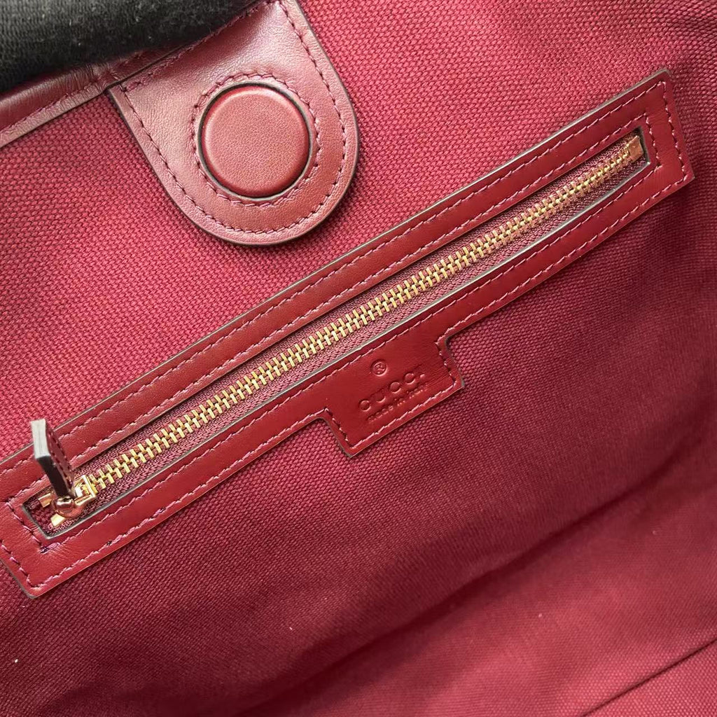 GG Emblem Leather Shoulder Bag