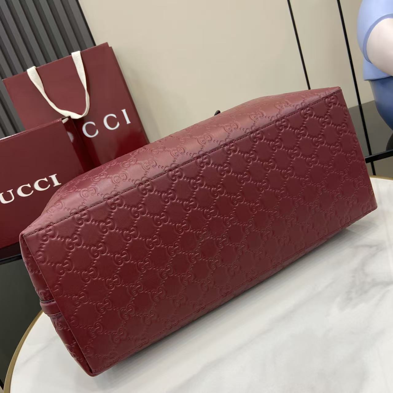 GG Emblem Large Leather Tote Bag