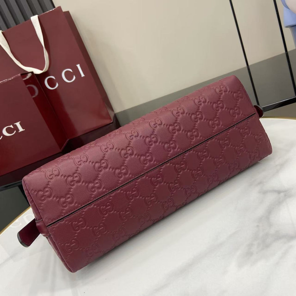 GG Emblem Leather Shoulder Bag