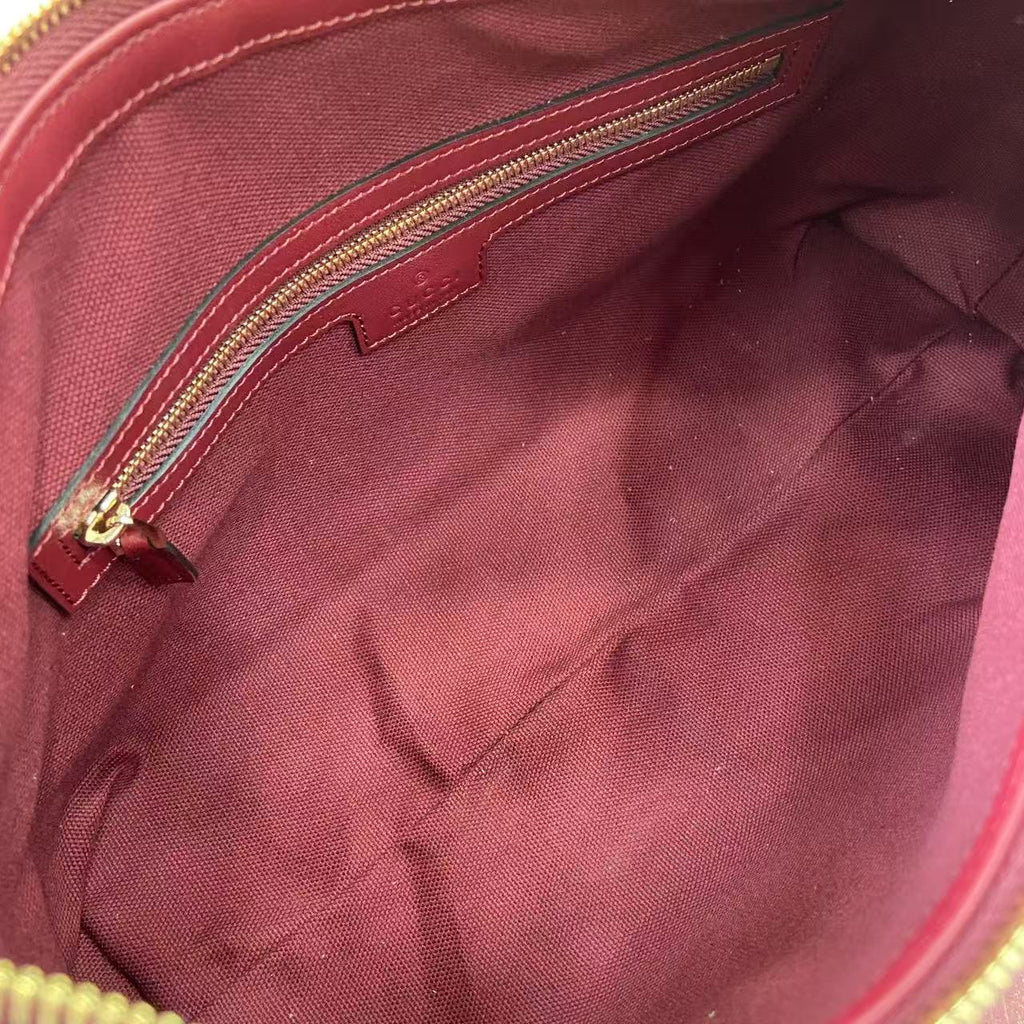 GG Emblem Leather Shoulder Bag