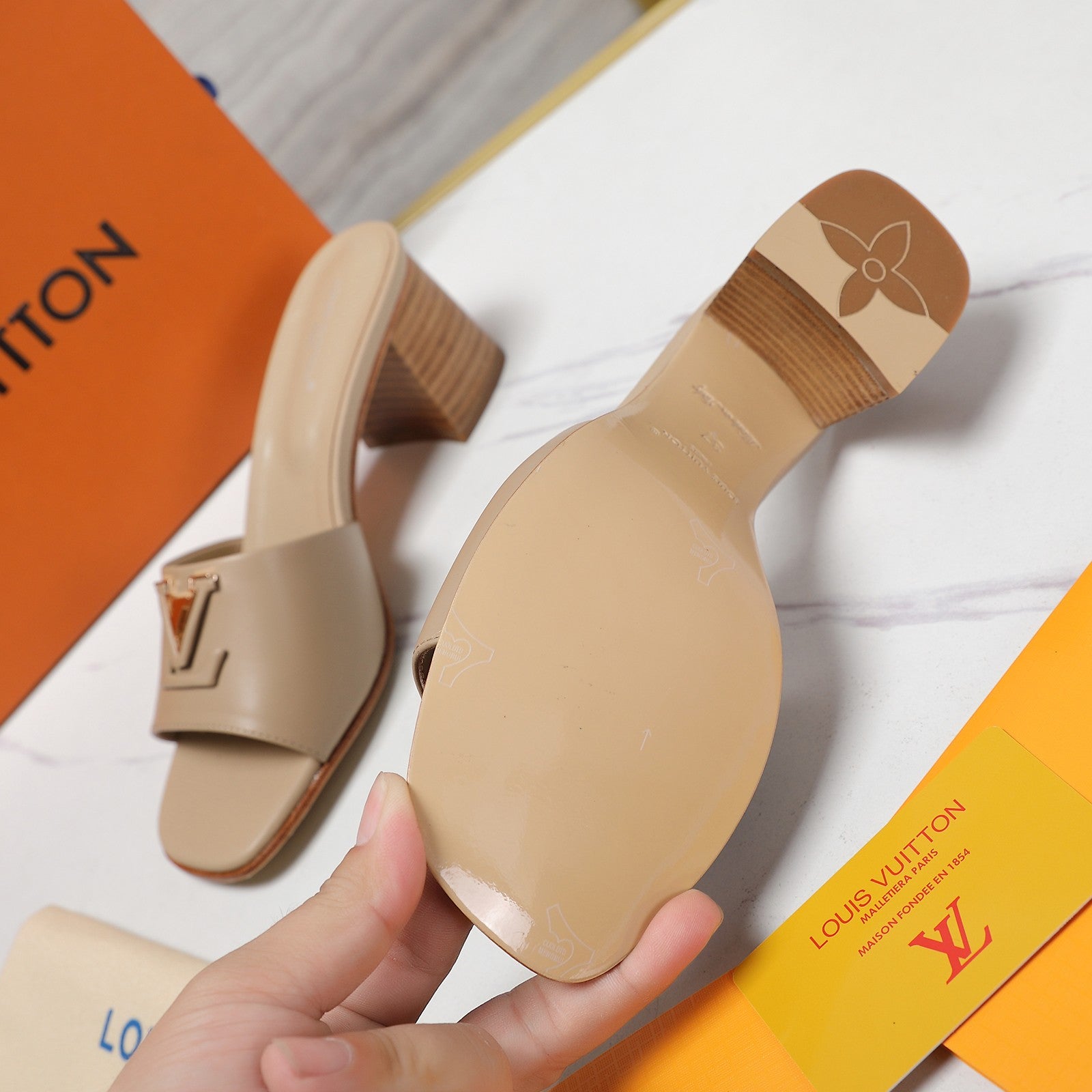 Leather High-Heeled Slippers