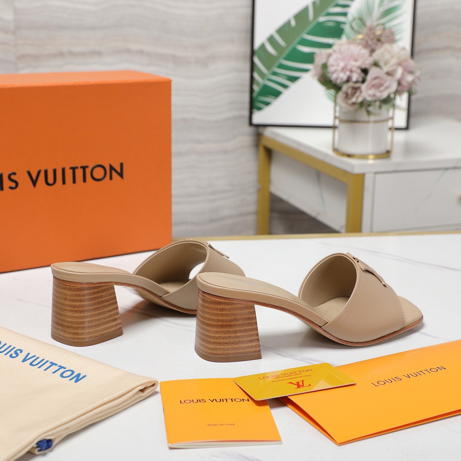 Leather High-Heeled Slippers