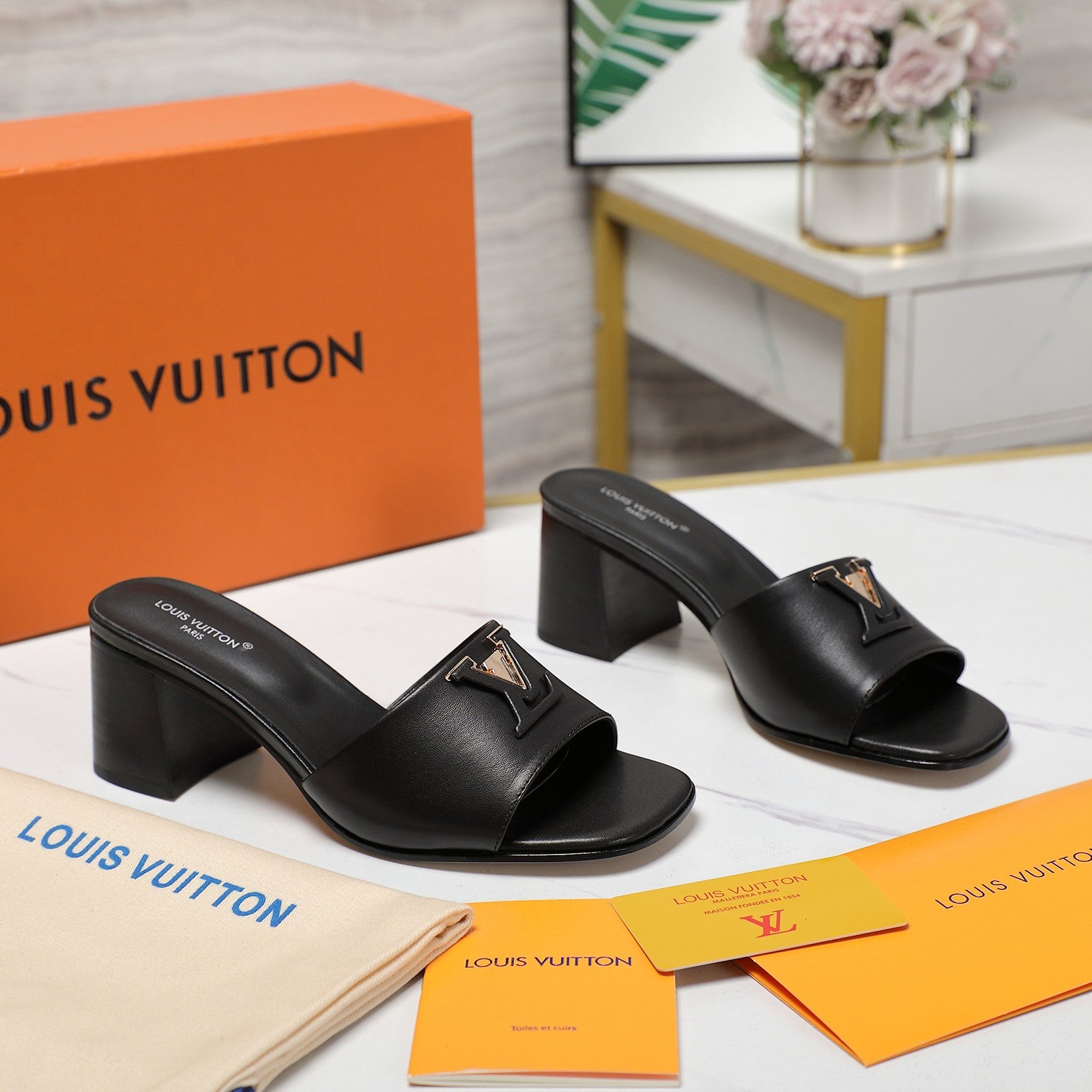 Leather High-Heeled Slippers