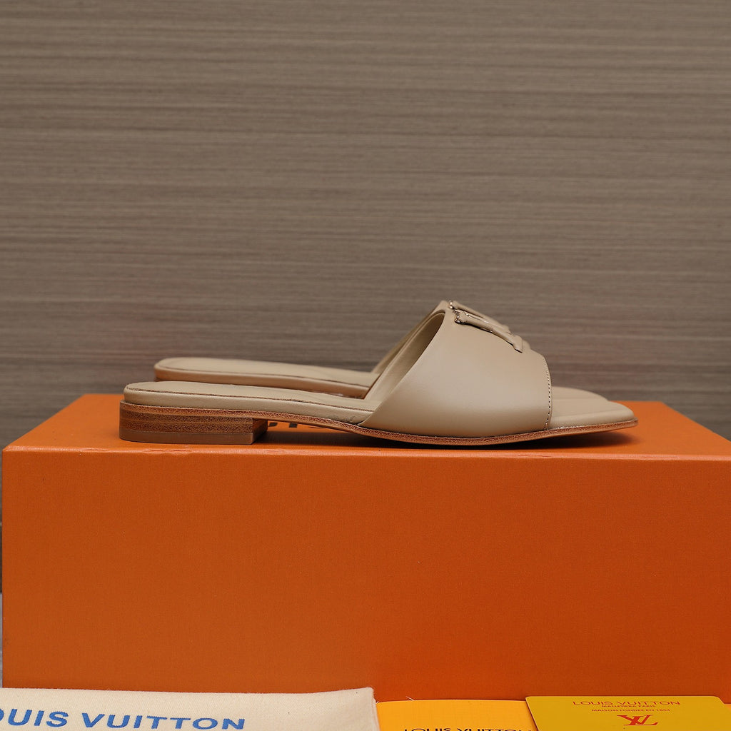 Beige Leather Slippers