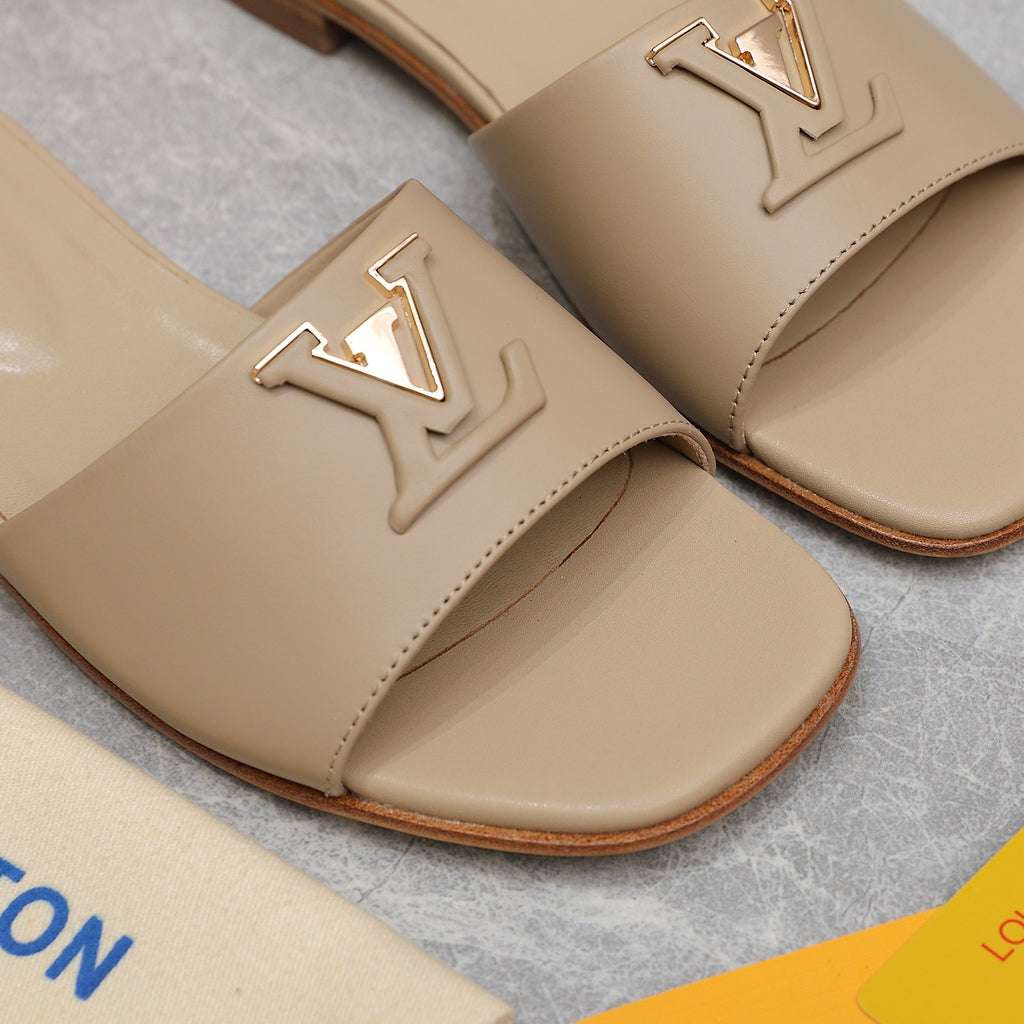 Beige Leather Slippers