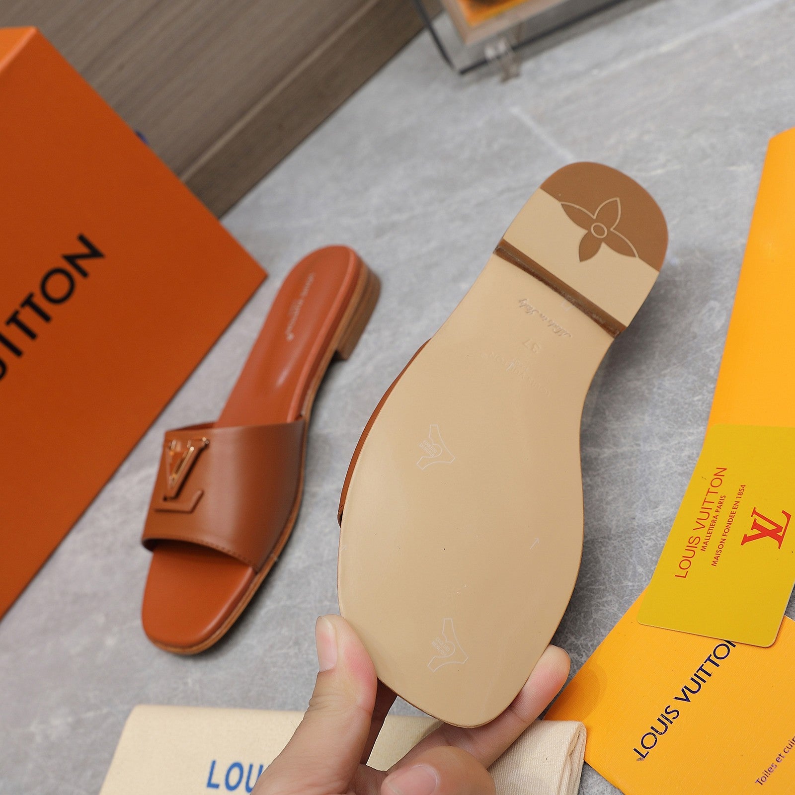 Women's Leather Slide Slippers