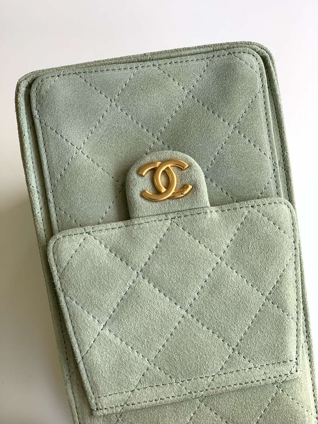 25 Medium Suede Bucket Bag