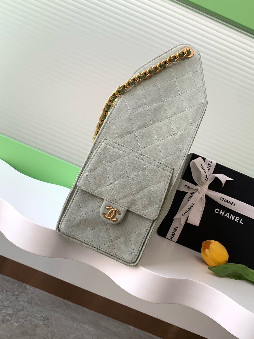 25 Large Suede Bucket Bag