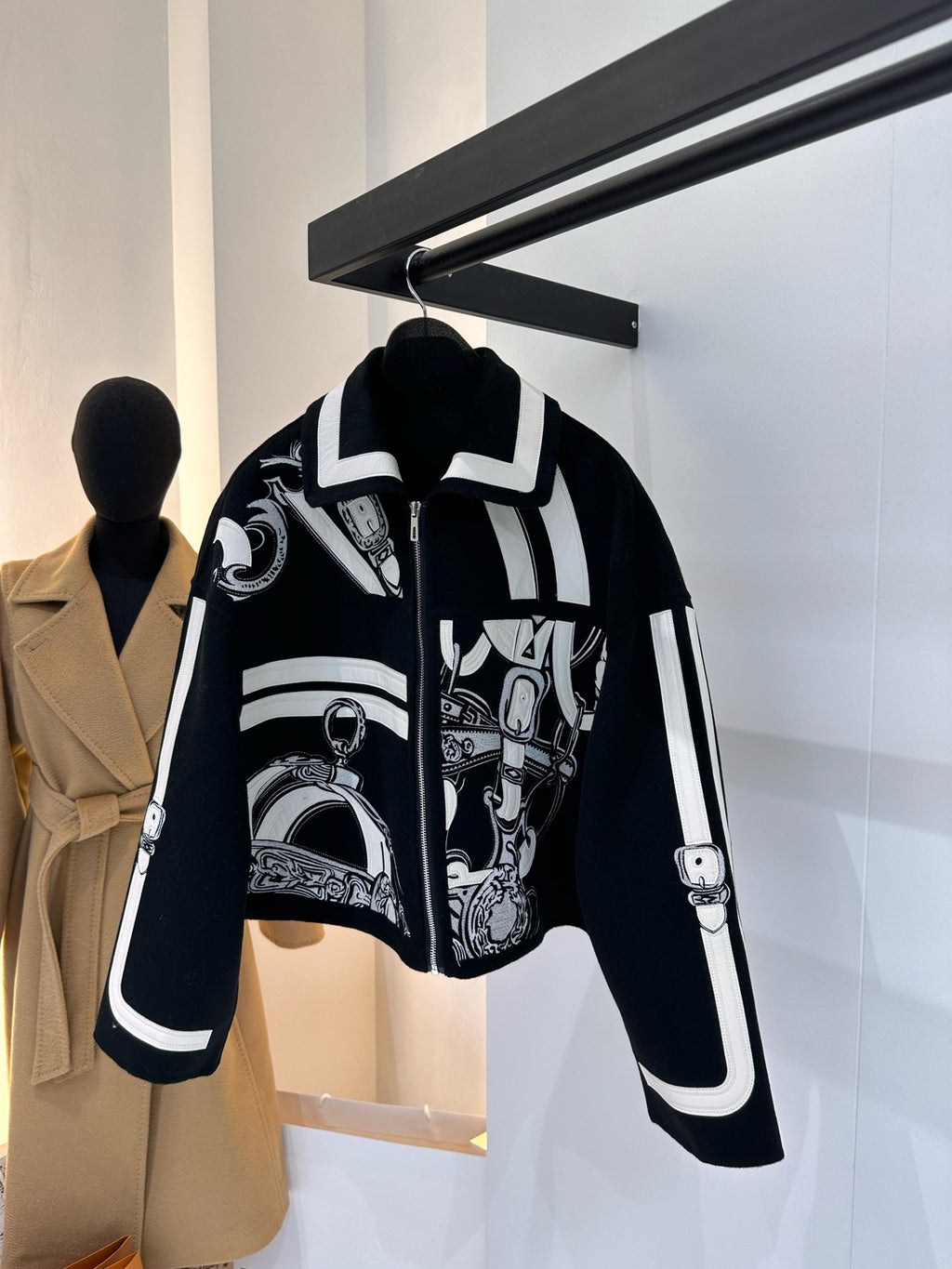 Graphic Wool Short Jacket