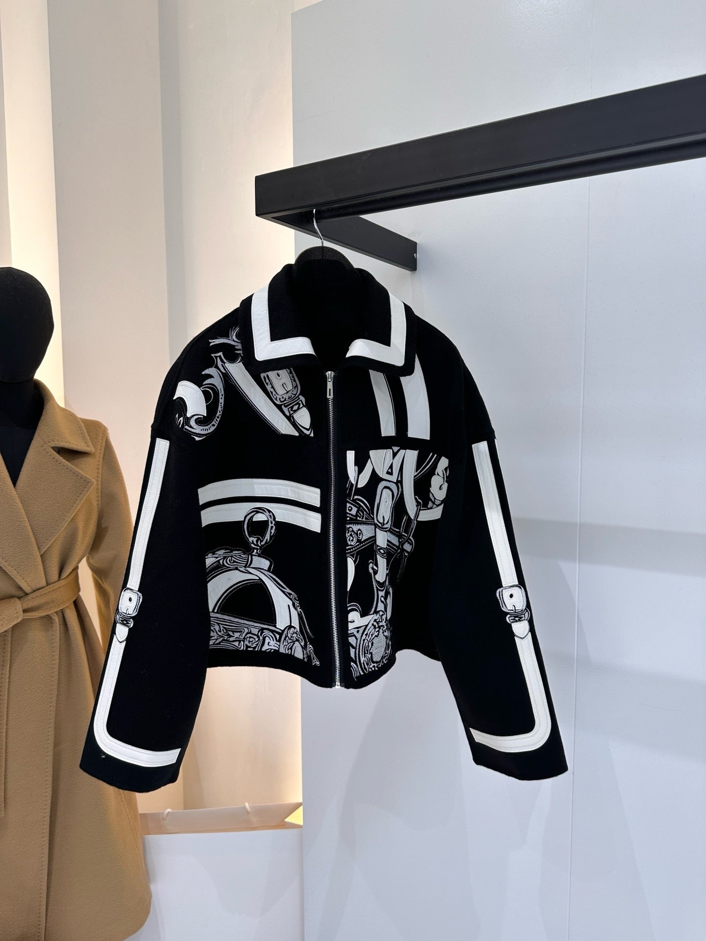 Graphic Wool Short Jacket