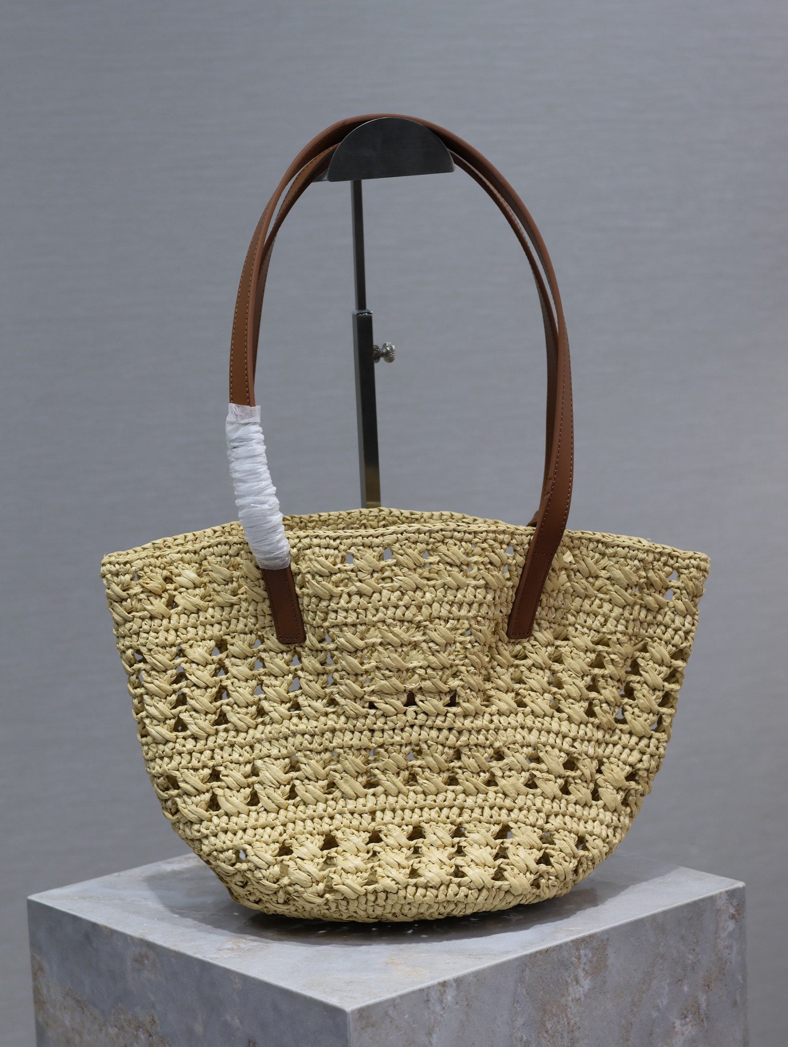Raffia Medium Tote Bag