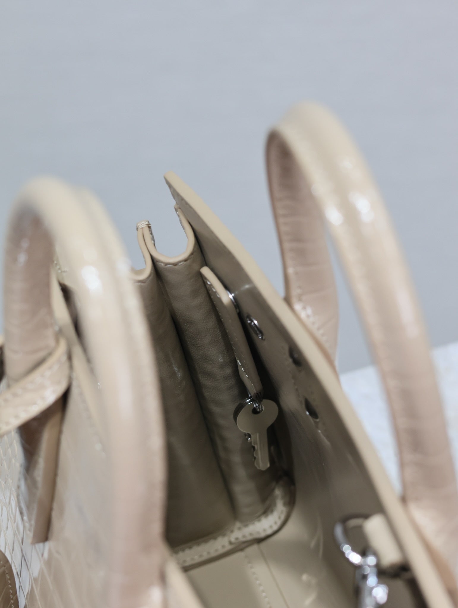 Sac De Jour Nano Bag