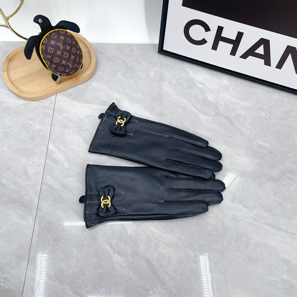 Leather Bow Detail Gloves