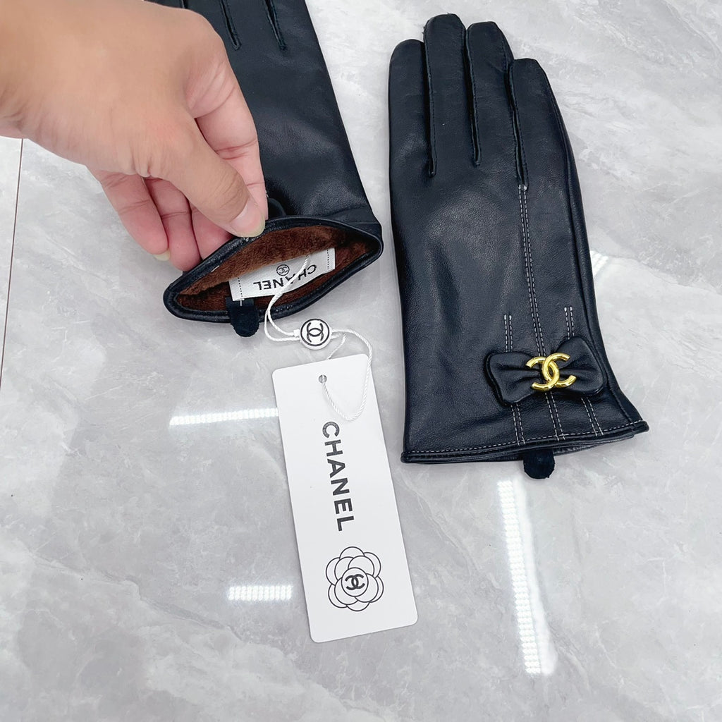 Leather Bow Detail Gloves