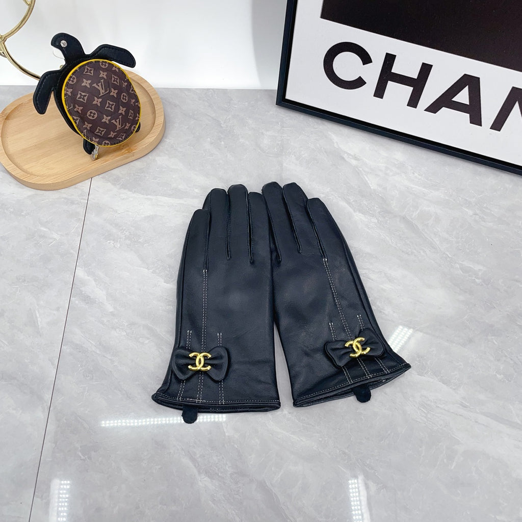 Leather Bow Detail Gloves