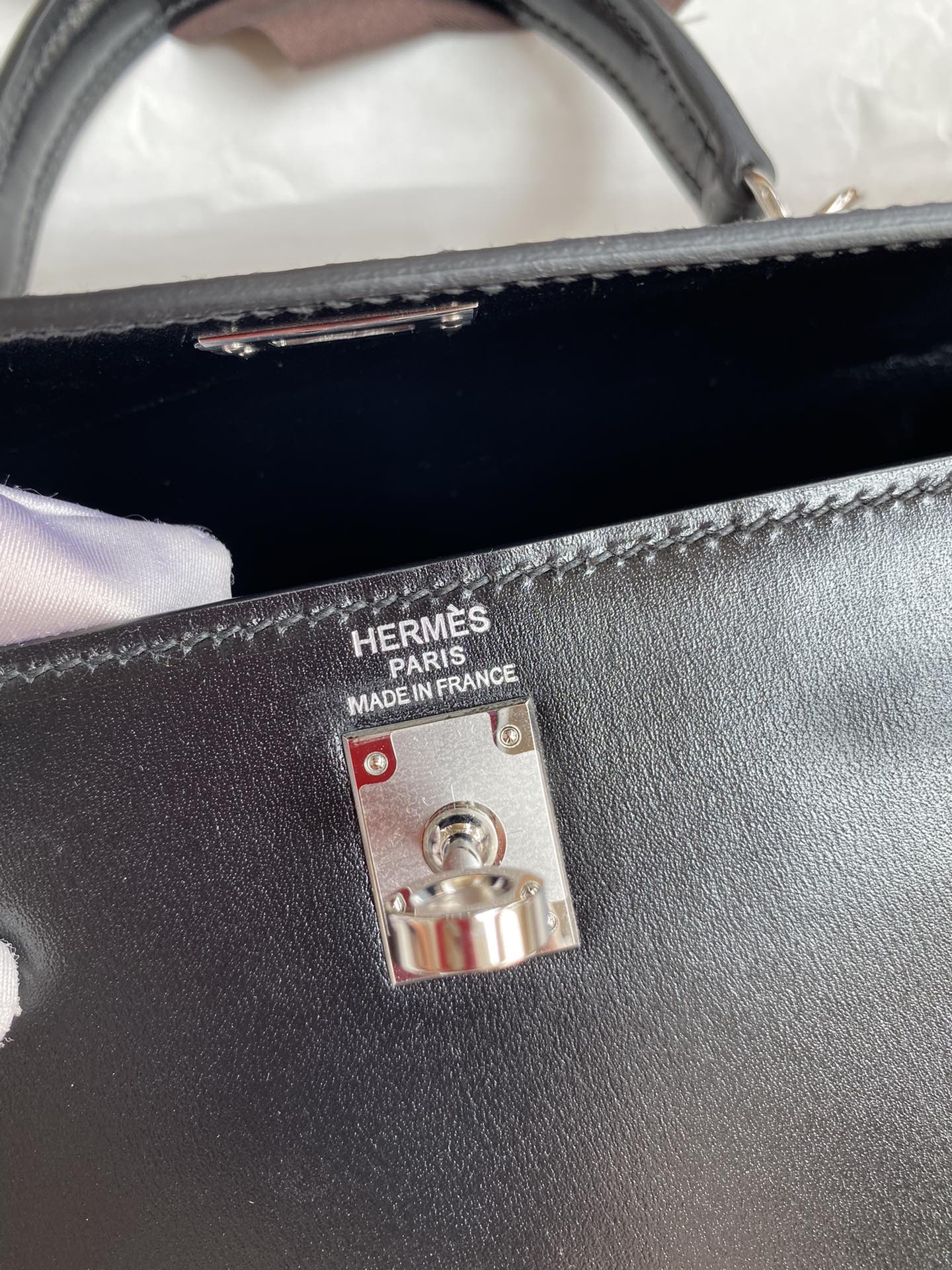 Kelly 25cm Box Leather Handbag