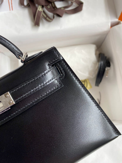 Mini Kelly 19cm Box Leather Handbag