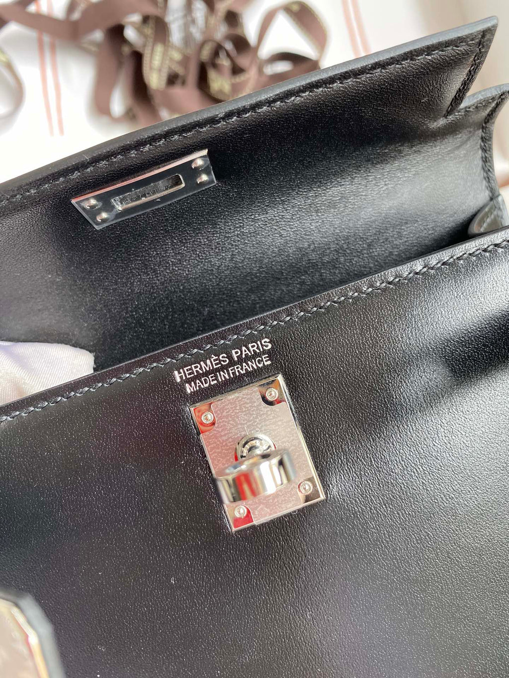 Mini Kelly 19cm Box Leather Handbag