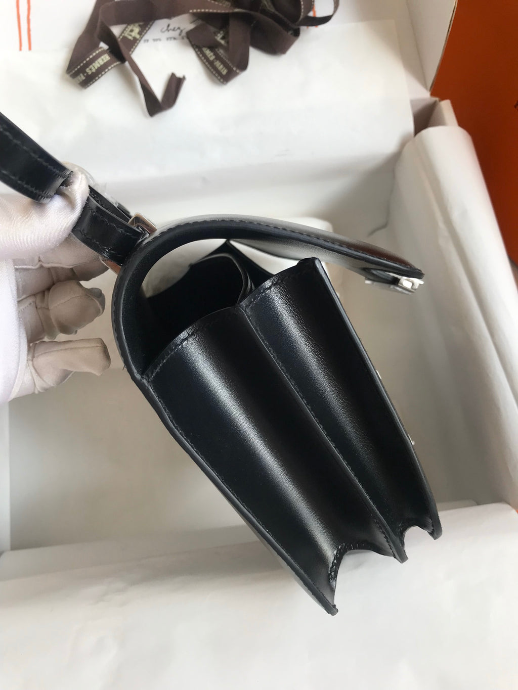 Constance 19cm Box Leather Handbag