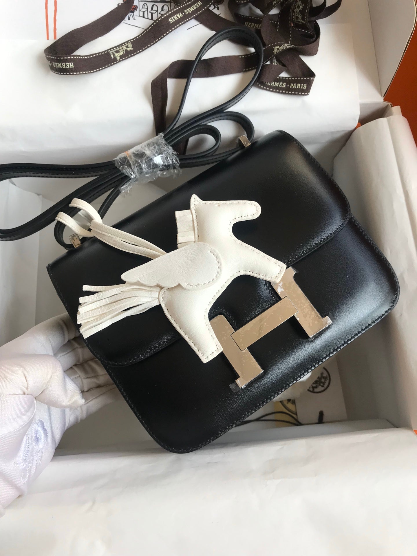 Constance 19cm Box Leather Handbag