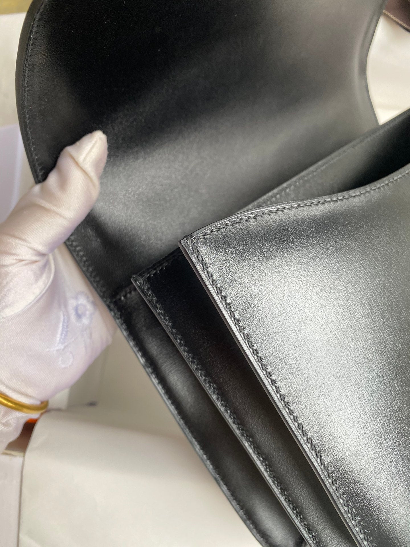 Constance 24cm Box Leather Handbag