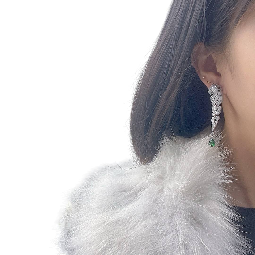 Panthère Emerald Tassel Earrings