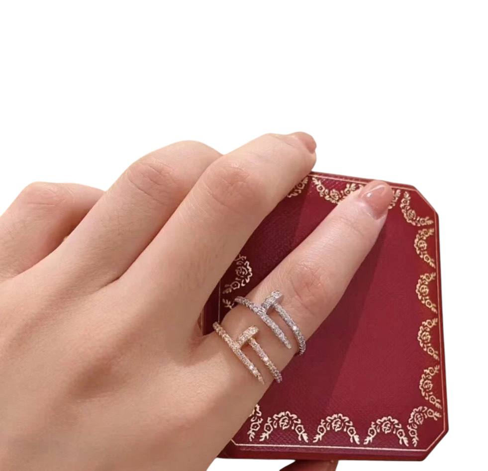 Juste un Clou Full Diamond Ring